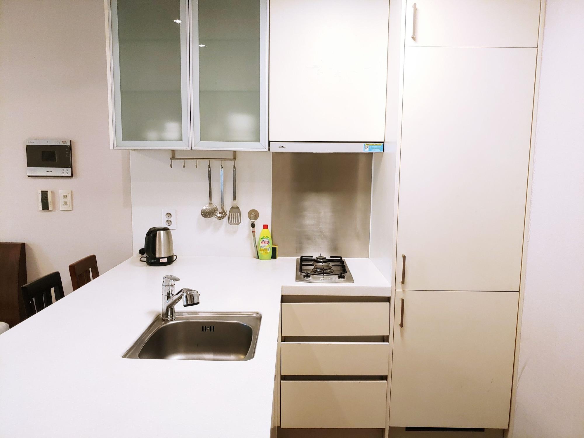 Vabien Suite 2 Serviced Residence Сеул Экстерьер фото