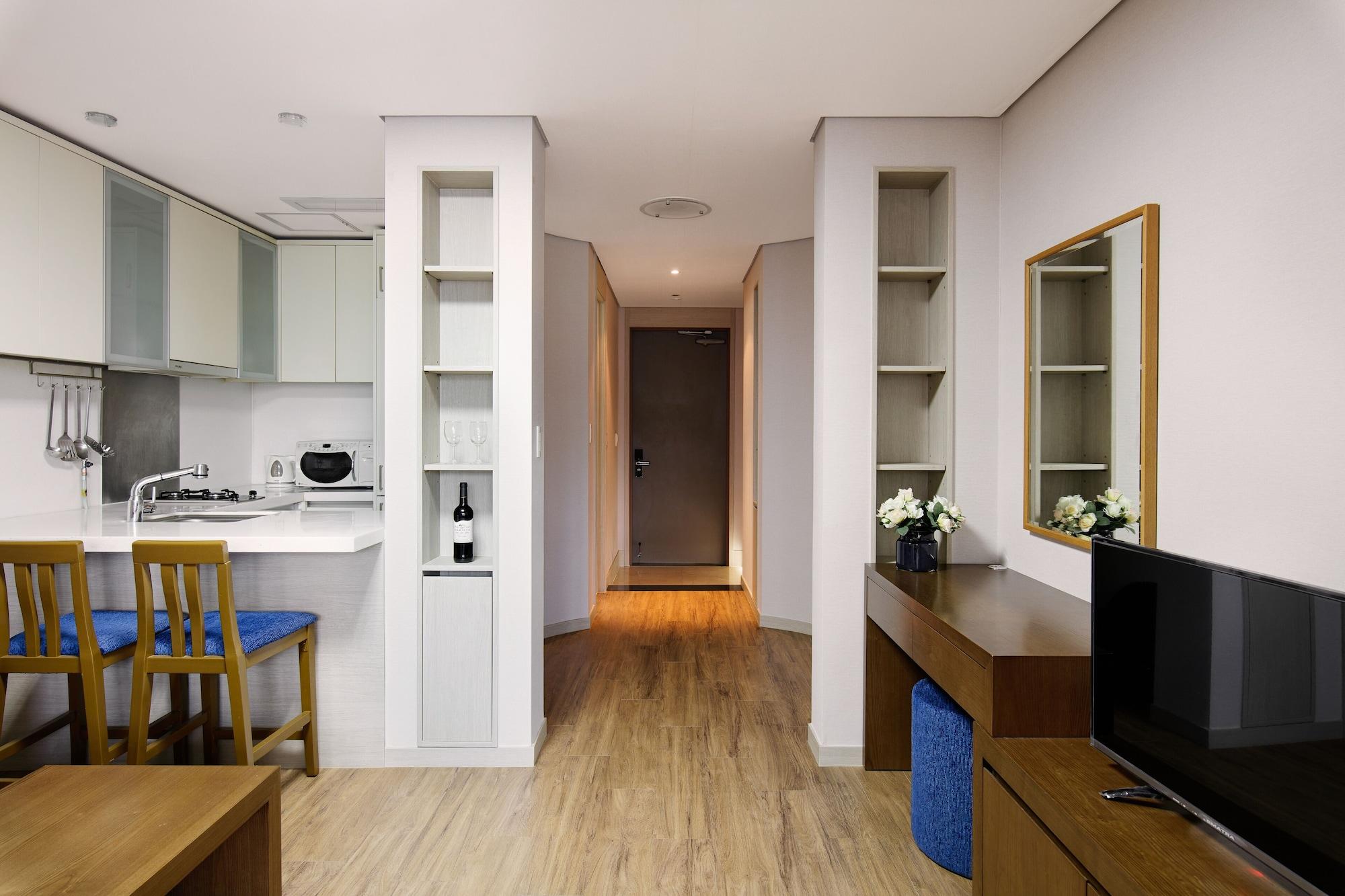 Vabien Suite 2 Serviced Residence Сеул Экстерьер фото